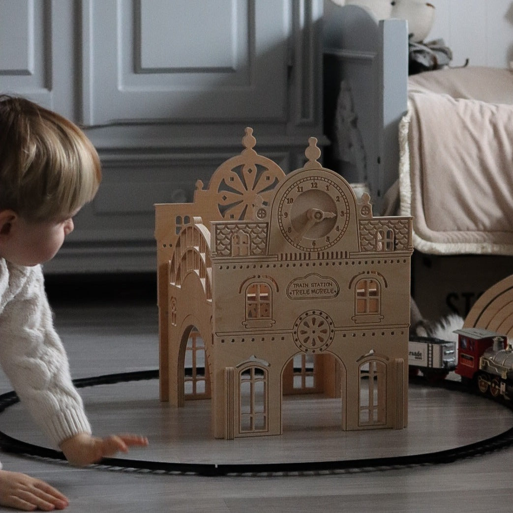Trele Morele Design Train Station - Little Reef and Friends
