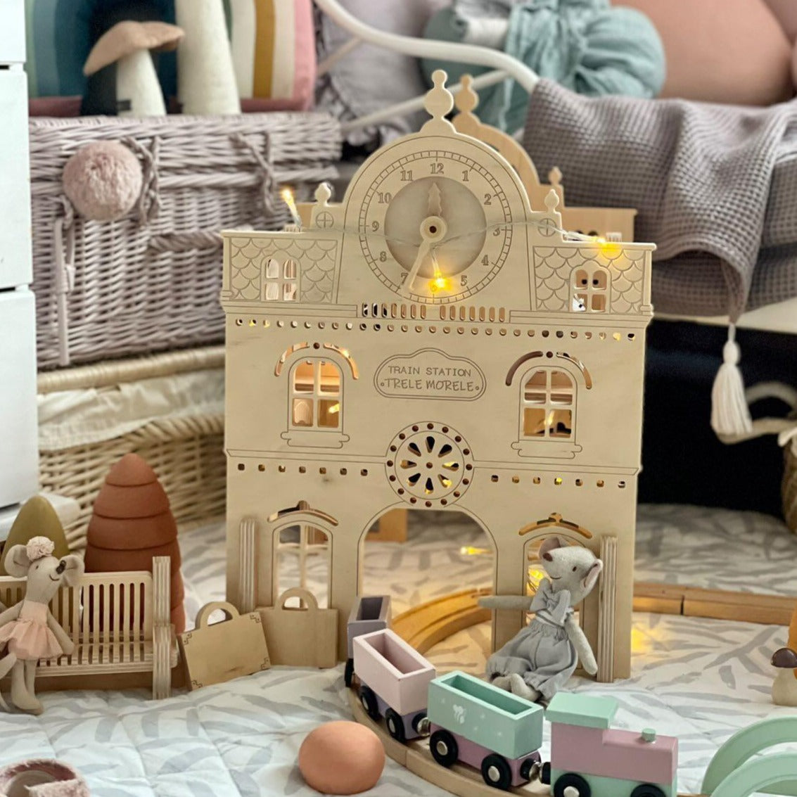 Trele Morele Design Train Station - Little Reef and Friends