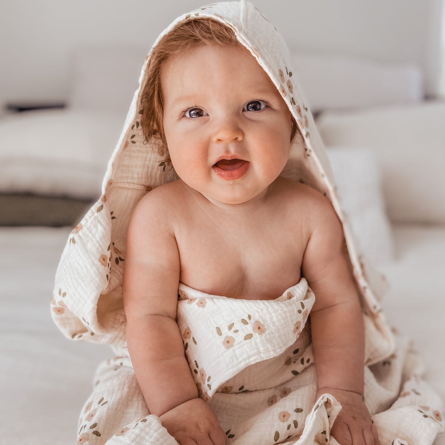 Organic Hooded Baby & Toddler Towel - Daisy - Little Reef and Friends