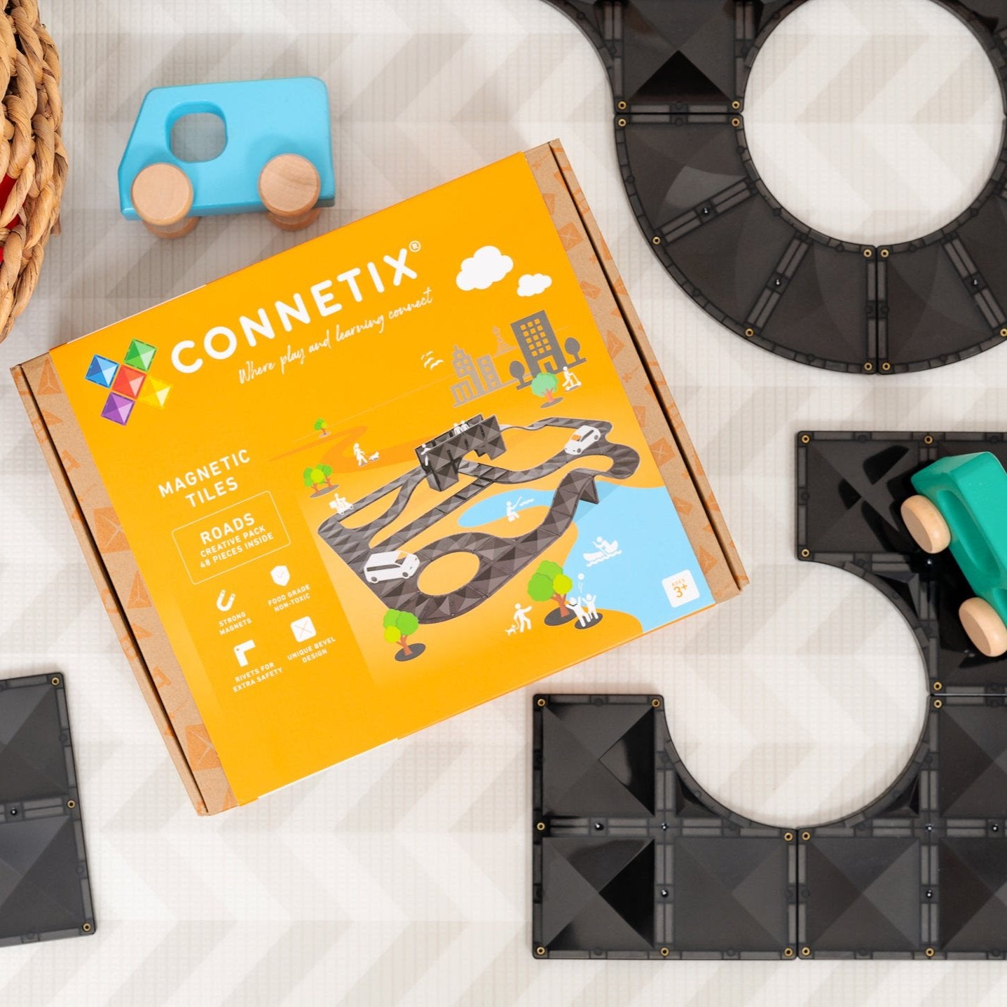 Connetix 48 Piece Creative Roads Pack - Little Reef and Friends
