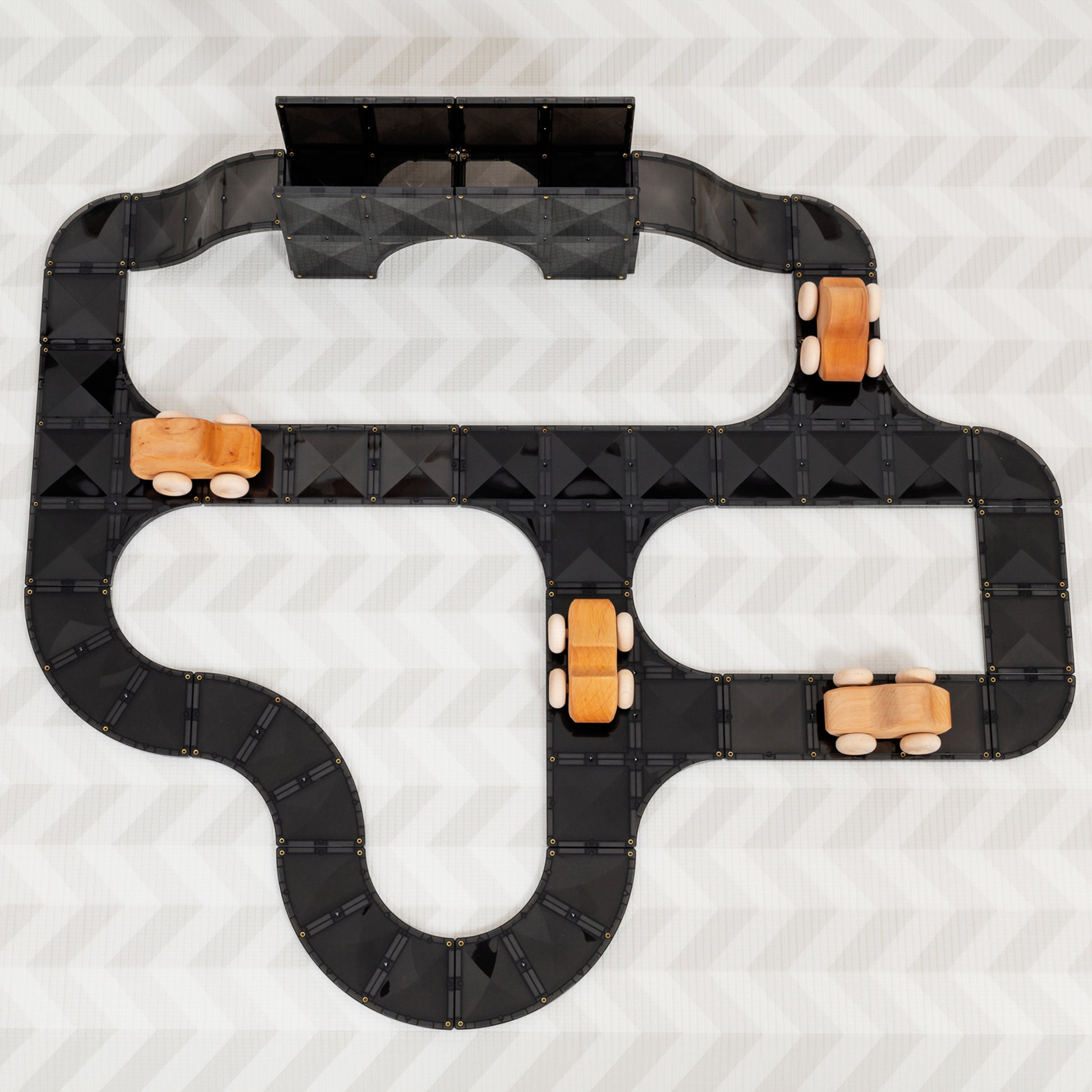 Connetix 48 Piece Creative Roads Pack - Little Reef and Friends