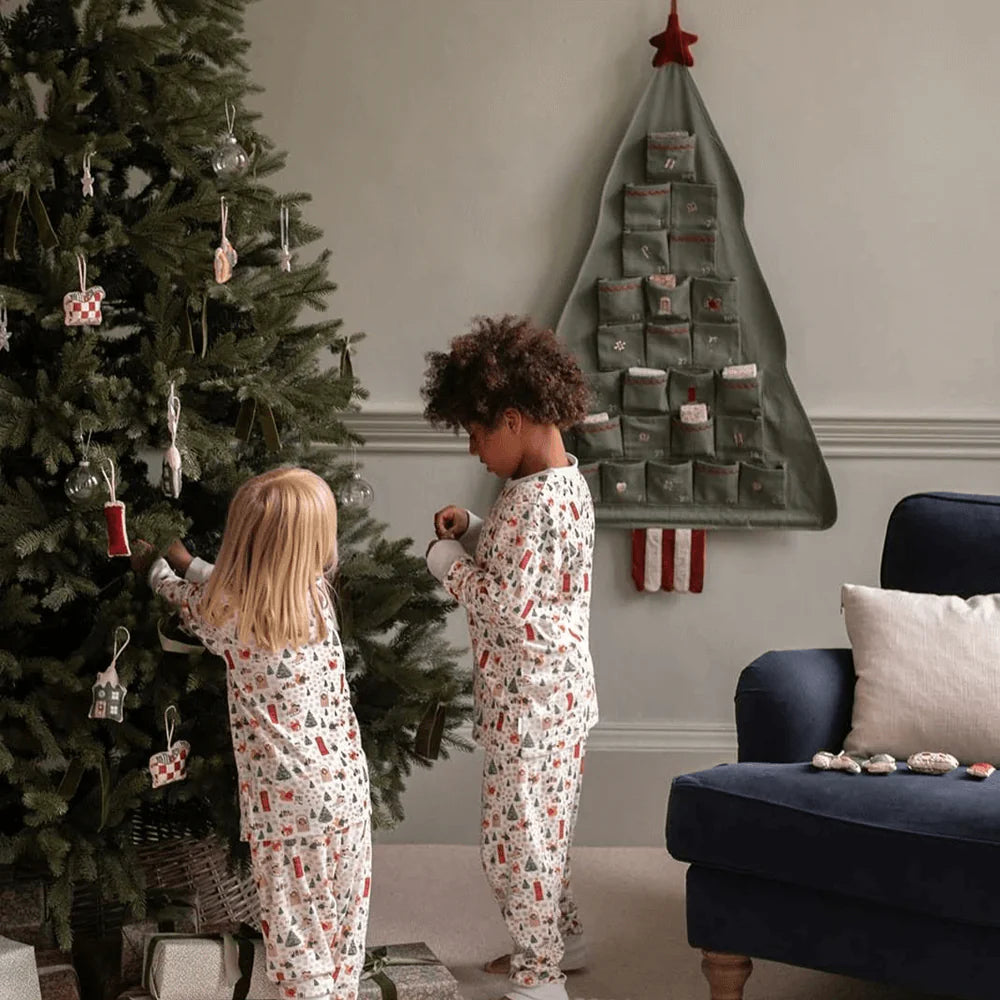 Avery Row Advent Calendar - Christmas Tree