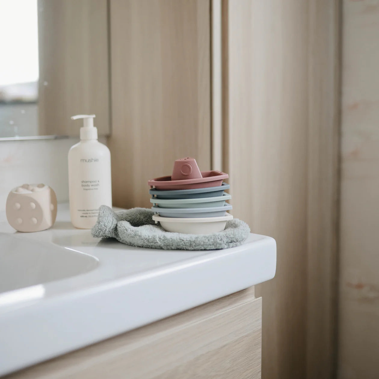 Mushie Bath Boats Play Set - Original