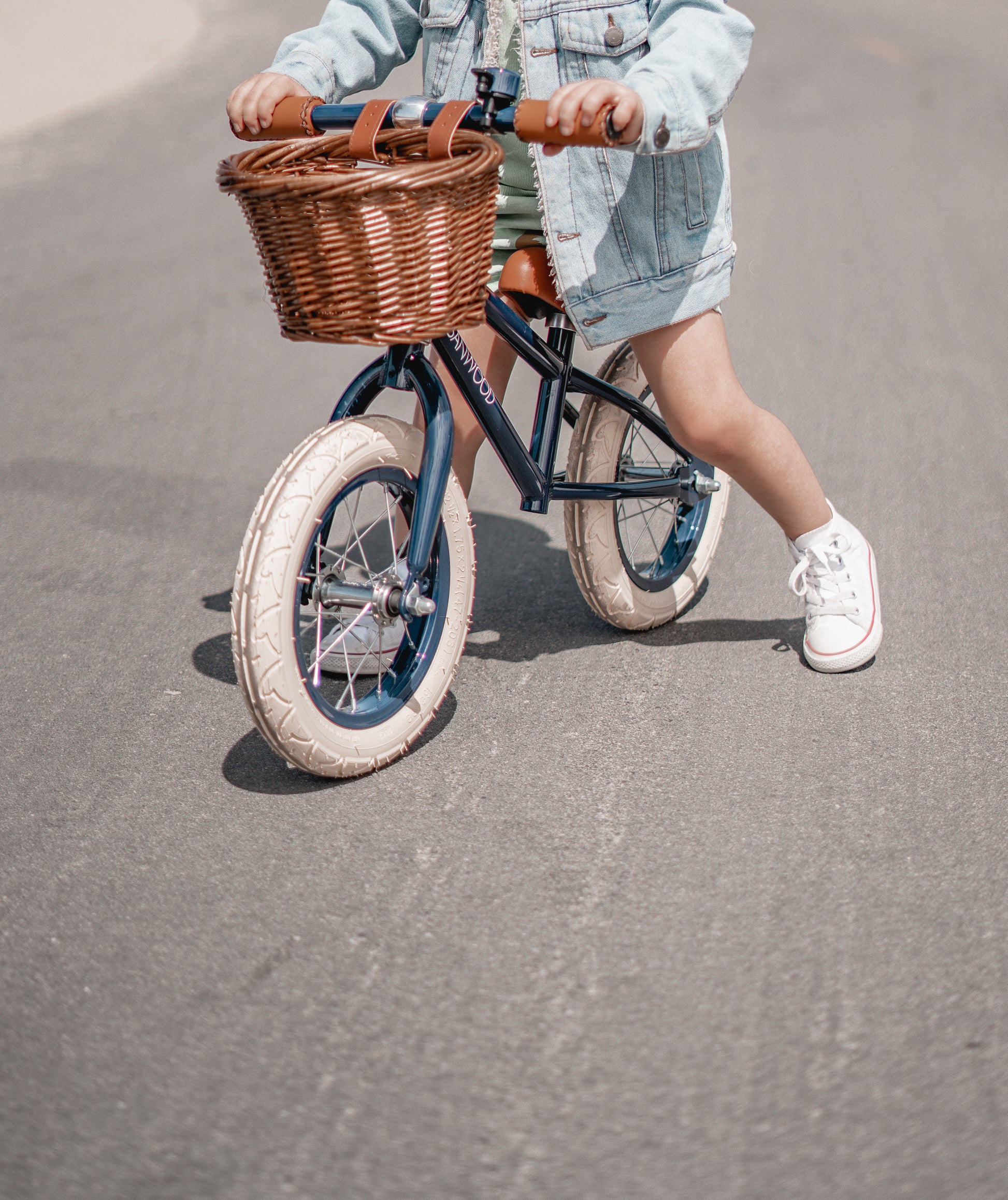 Banwood Vintage Balance Bike - Navy Blue - Little Reef and Friends