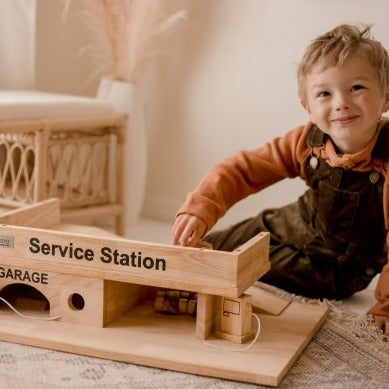 Q Toys Solid Wooden Service Station - Little Reef and Friends