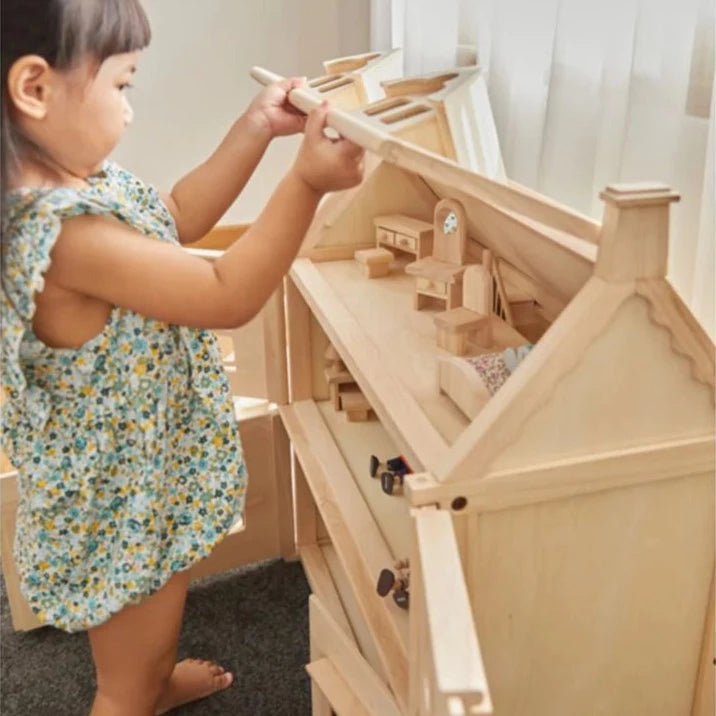 Victorian Wooden Dollhouse - Little Reef and Friends