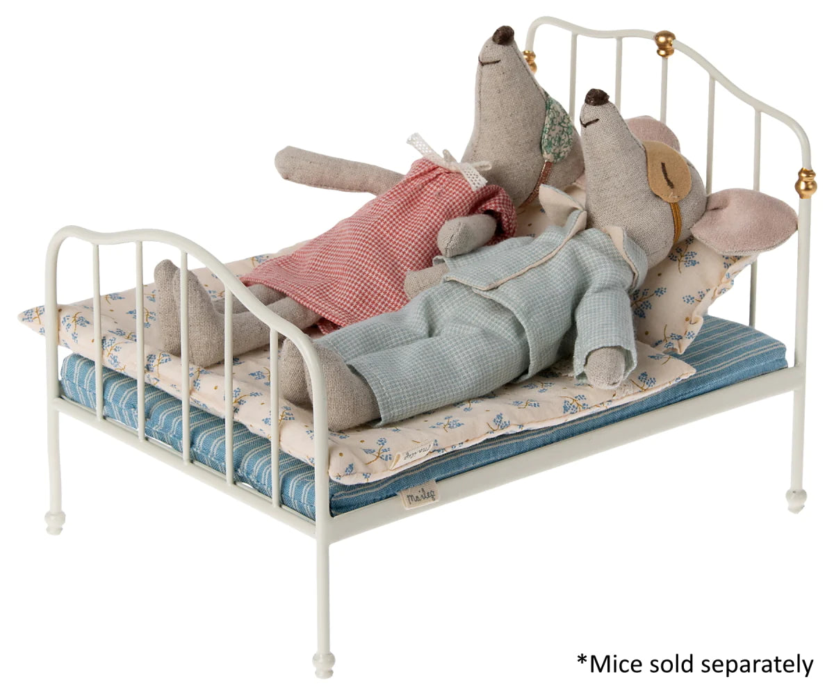 Maileg Vintage Double Bed | Mouse - Off White - Little Reef and Friends