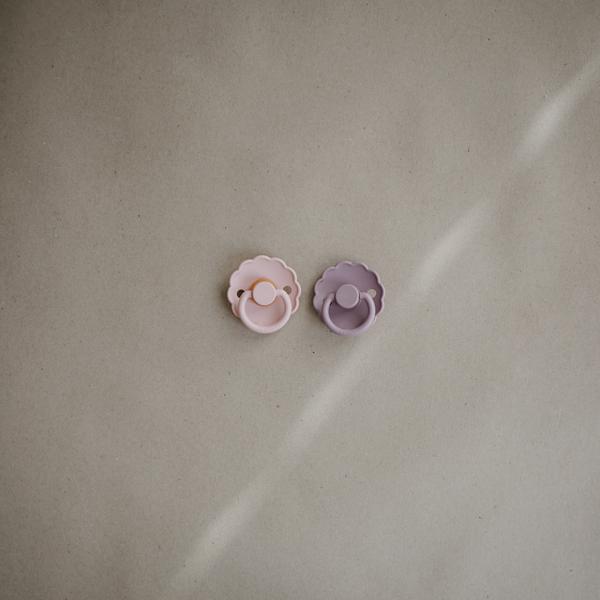 Daisy Rubber Pacifier - Soft Lilac - Little Reef and Friends