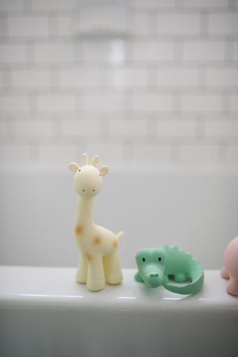 My First Safari Animals Bath Toy & Rattle - Giraffe - Little Reef and Friends