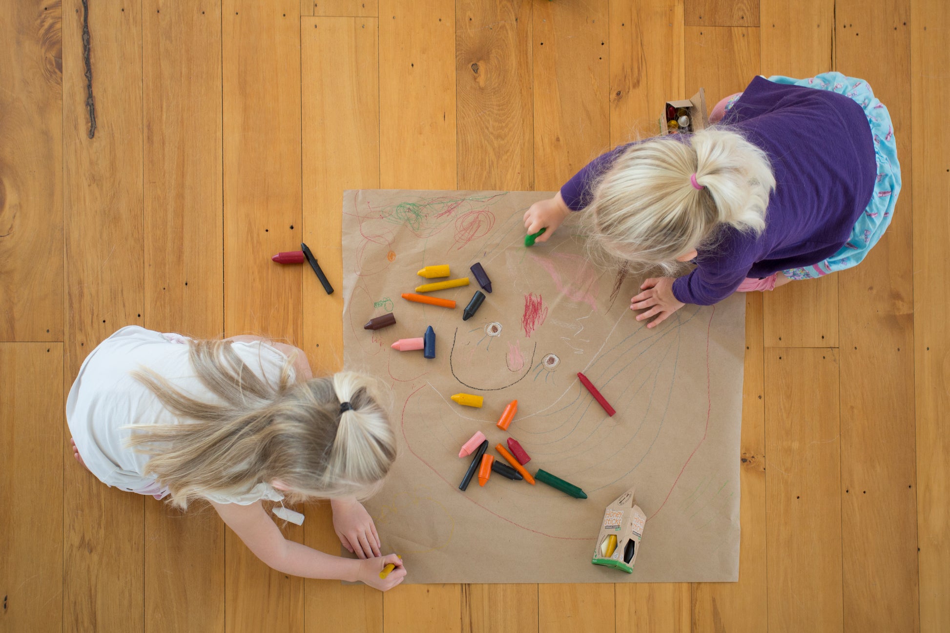Beeswax Crayons Longs (3-5 yr) - Little Reef and Friends