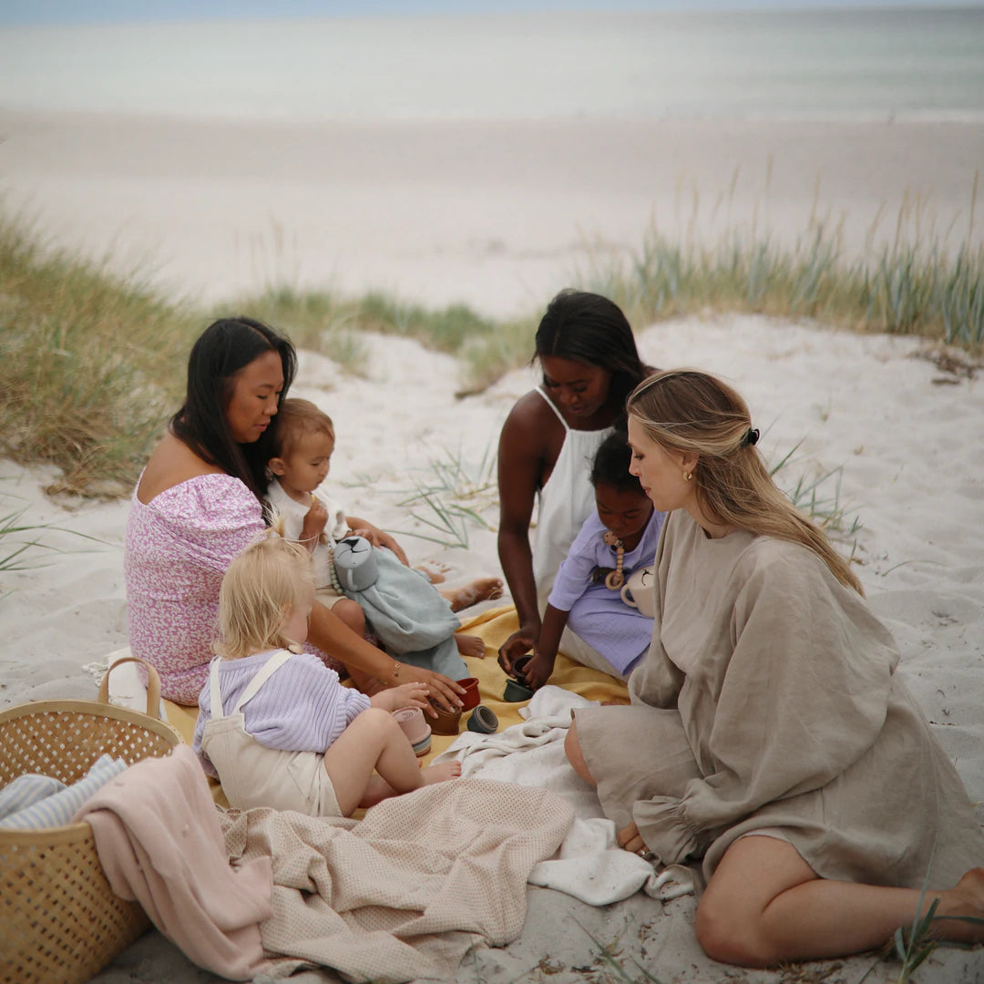 Textured Knitted Blanket - Blush Dots - Little Reef and Friends