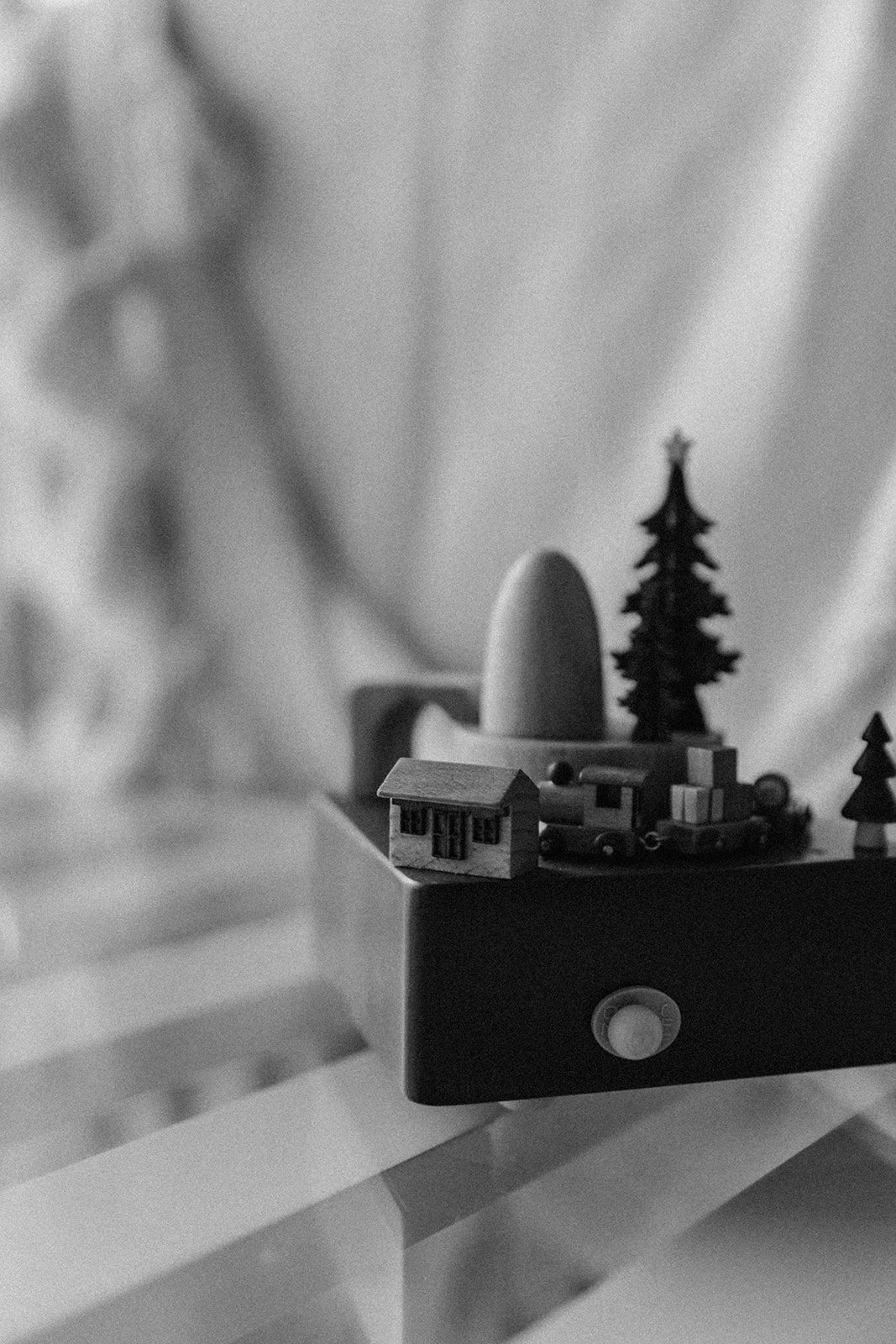 Christmas Eve Musical Wooden Carousel - Little Reef and Friends