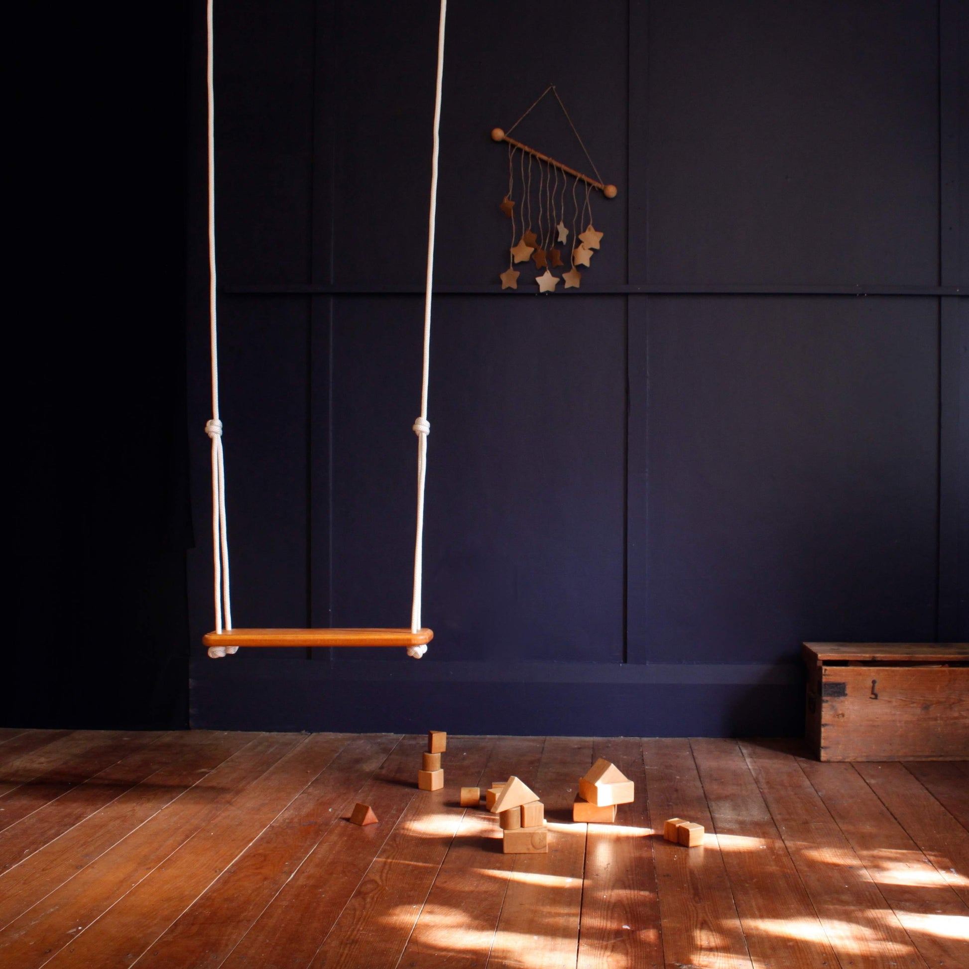 Traditional Wooden Swing - White - Little Reef and Friends